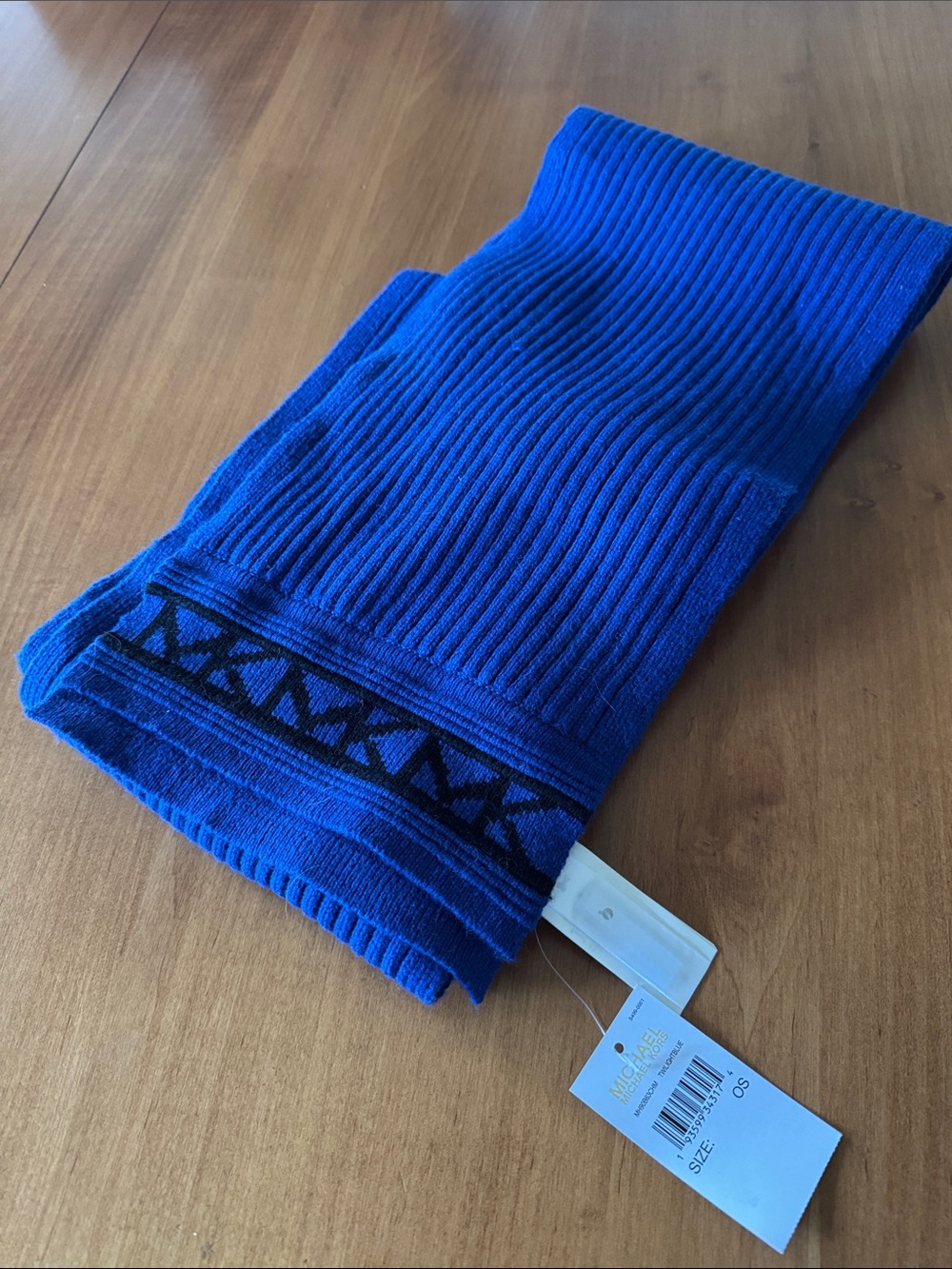 Michael KorsRoyal Blue Ribbed Knit Scarf